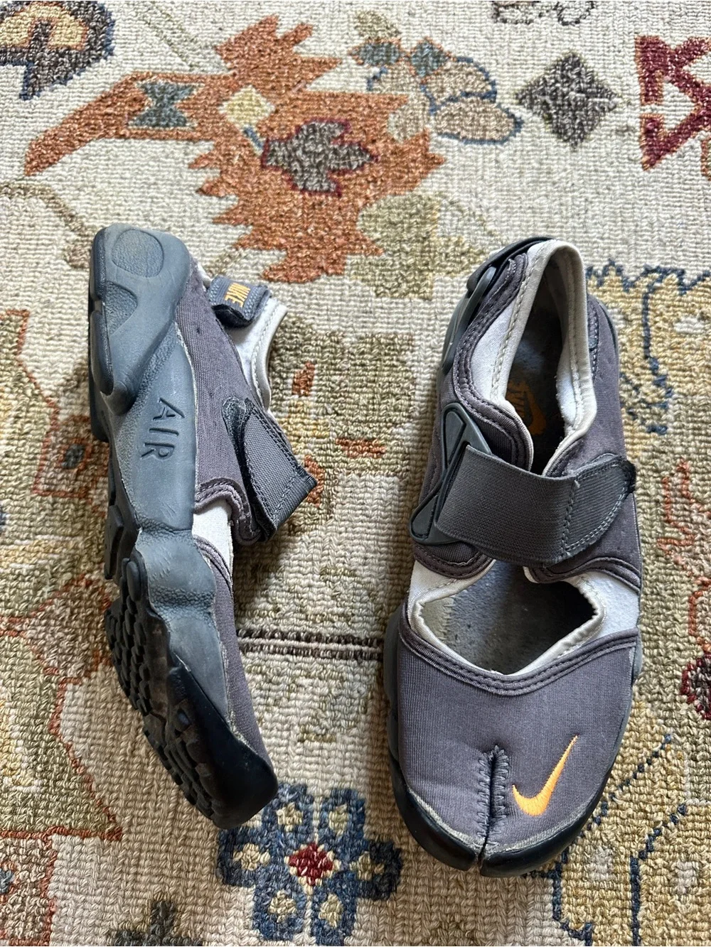 Nike Air Rift Grey Toe Sneakers sz EU 40
